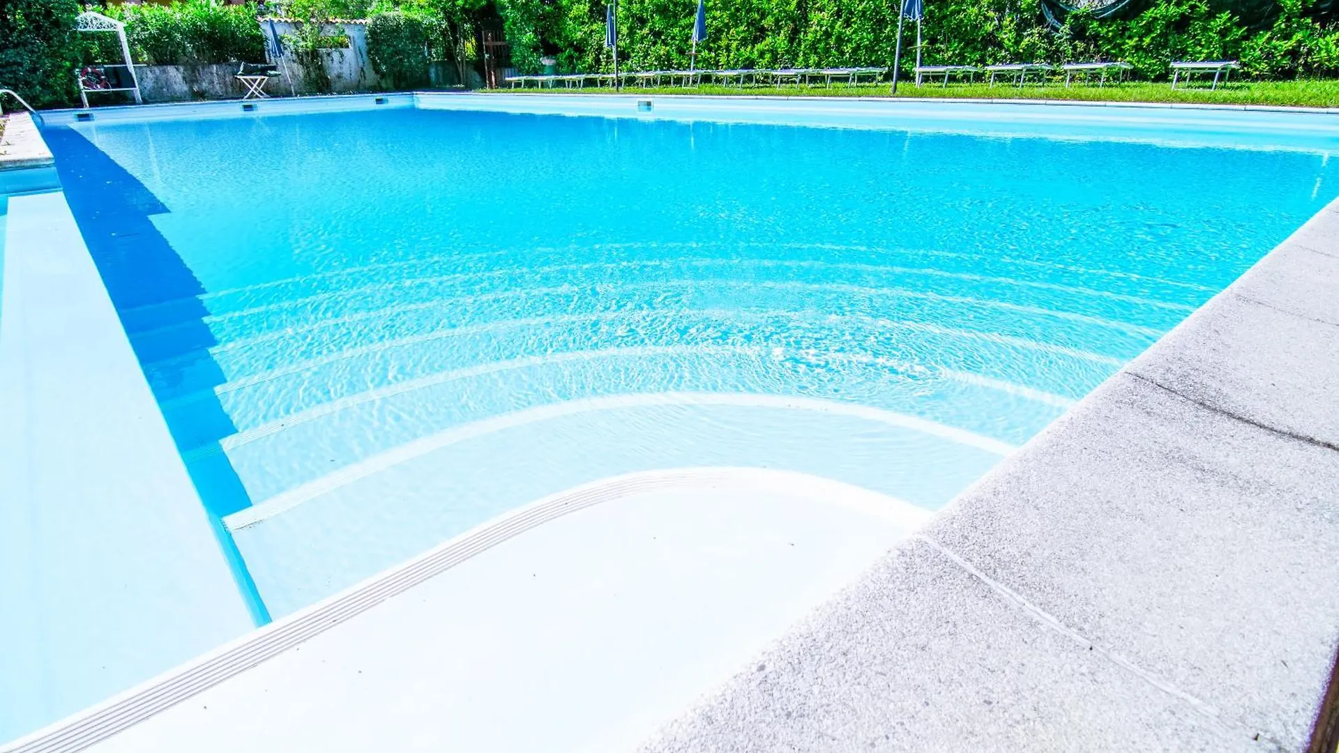 Balcone Vista Lago! Dimora Aurelia Con Piscina Desenzano del Garda
