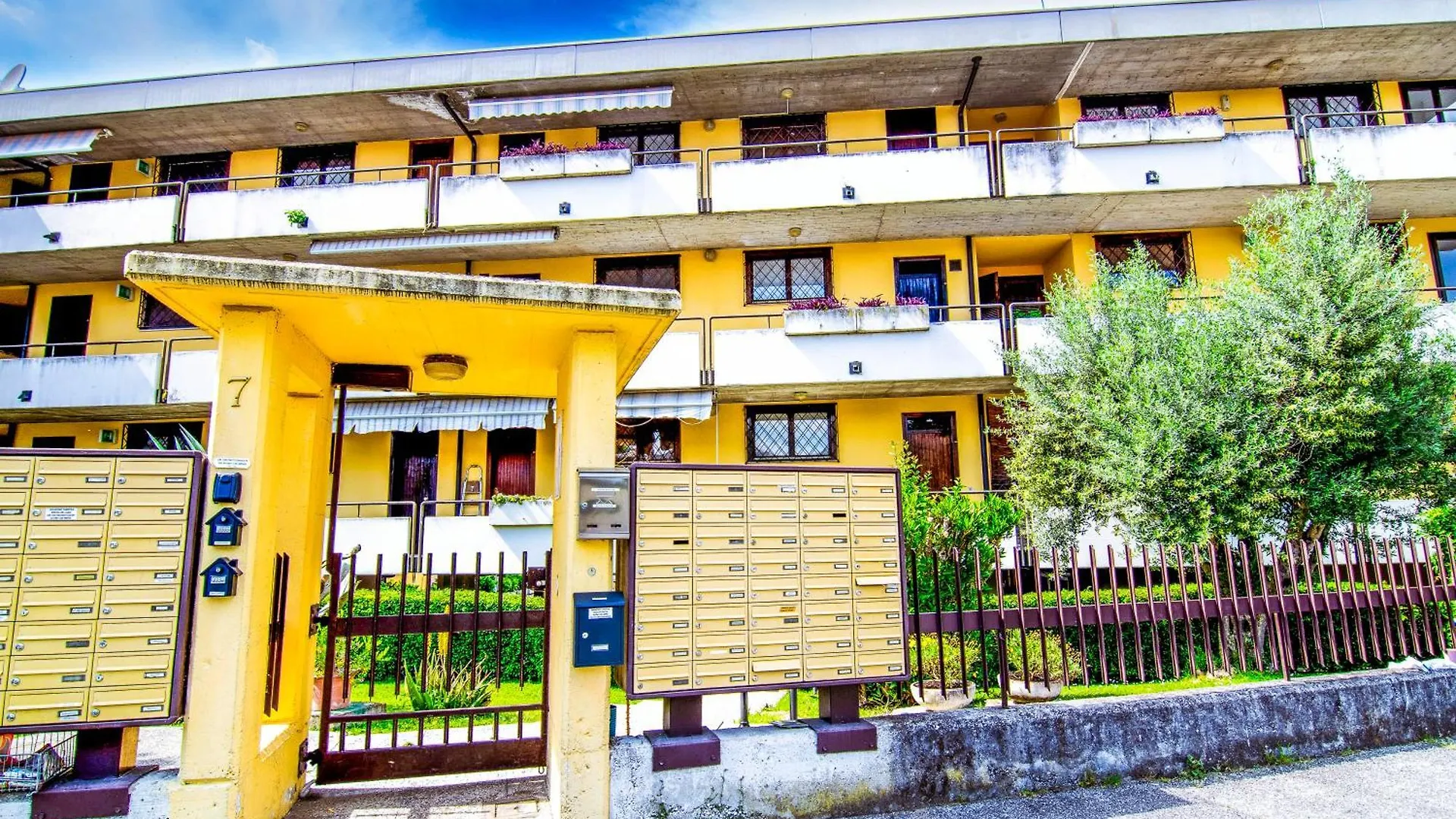 Balcone Vista Lago! Dimora Aurelia Con Piscina Desenzano del Garda Italie
