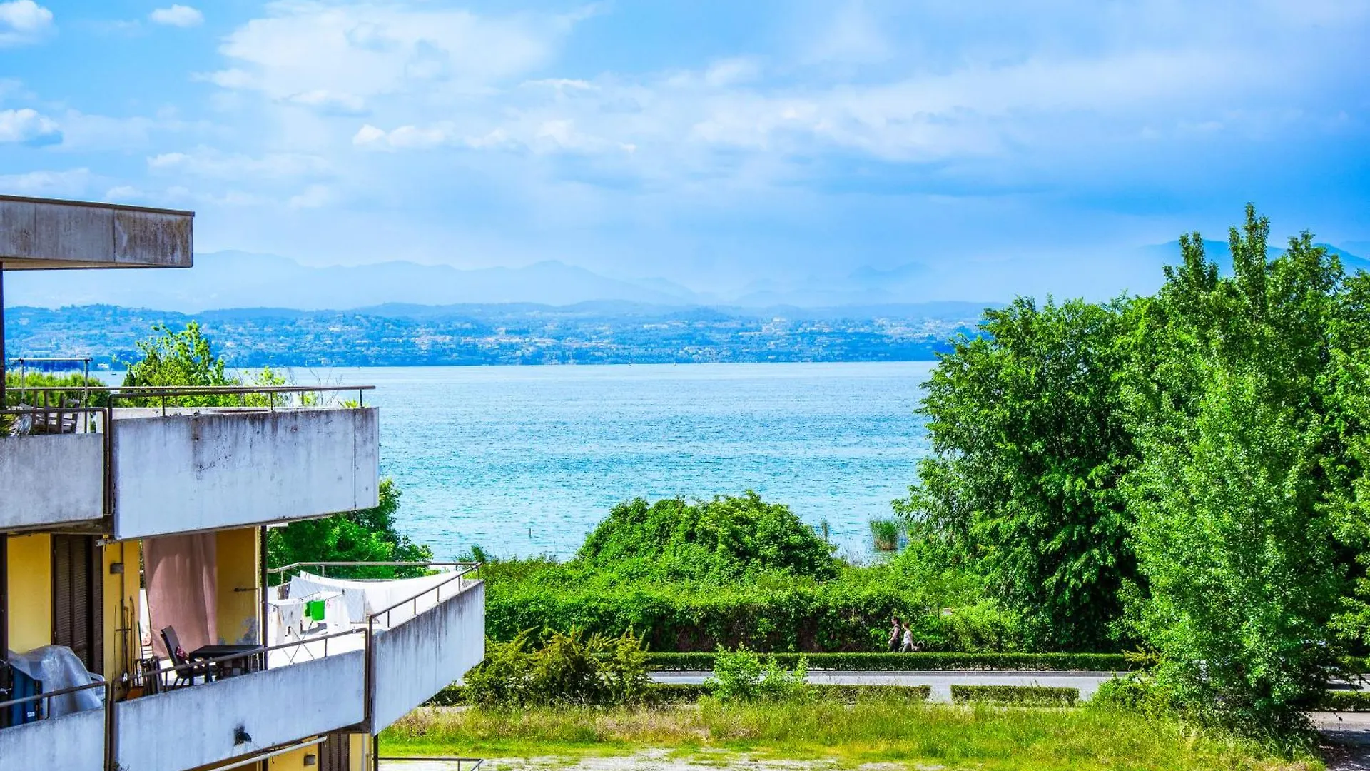 Balcone Vista Lago! Dimora Aurelia Con Piscina Desenzano del Garda Appartement