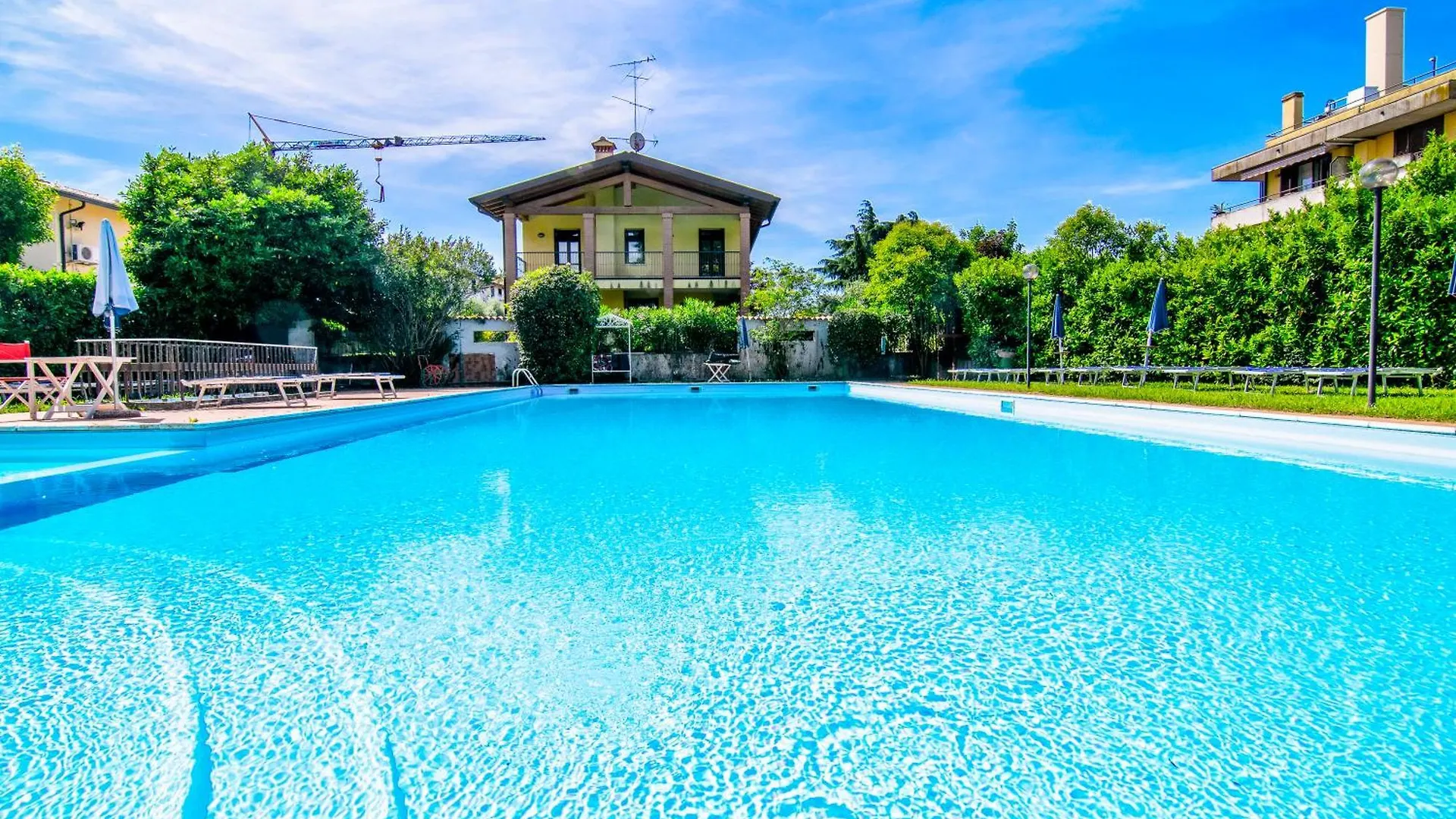 Balcone Vista Lago! Dimora Aurelia Con Piscina Desenzano del Garda Appartement